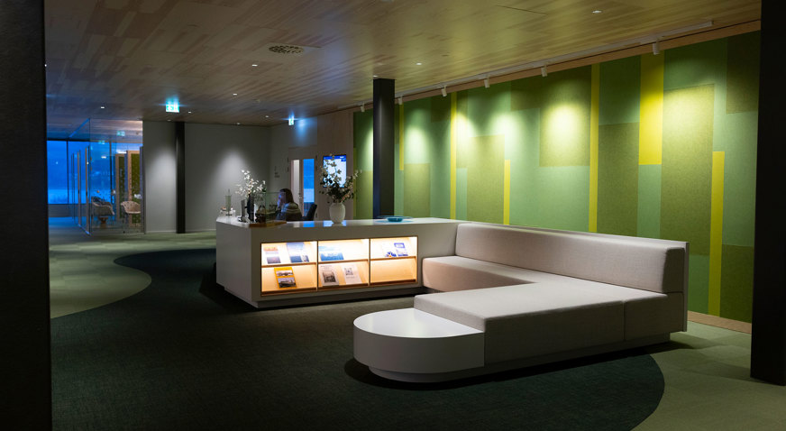 Holmoy Cutomer Story Entrance