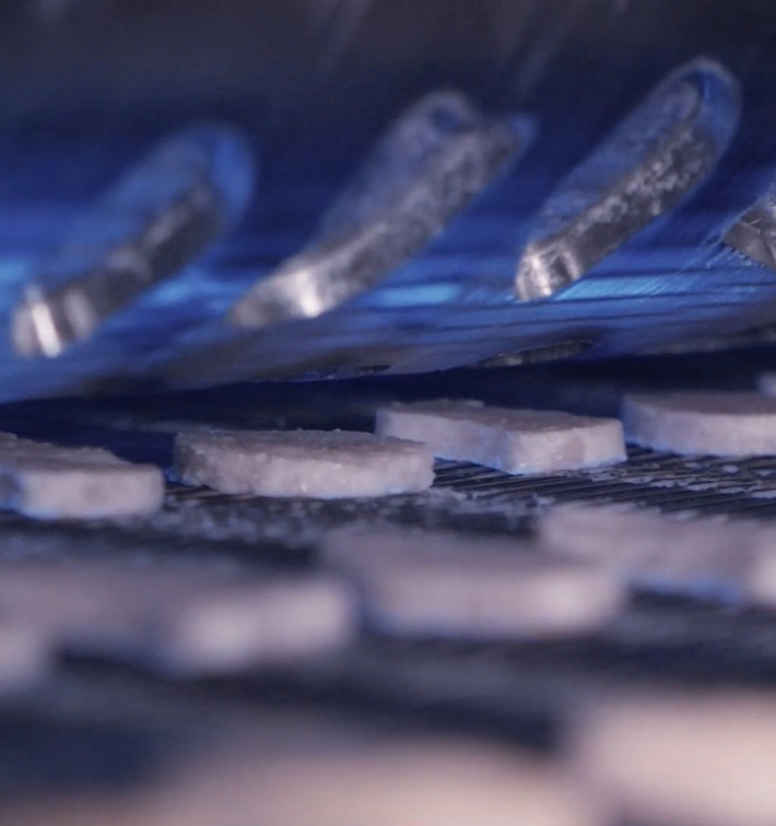 Low-pressure food forming system with Helix Drum technology